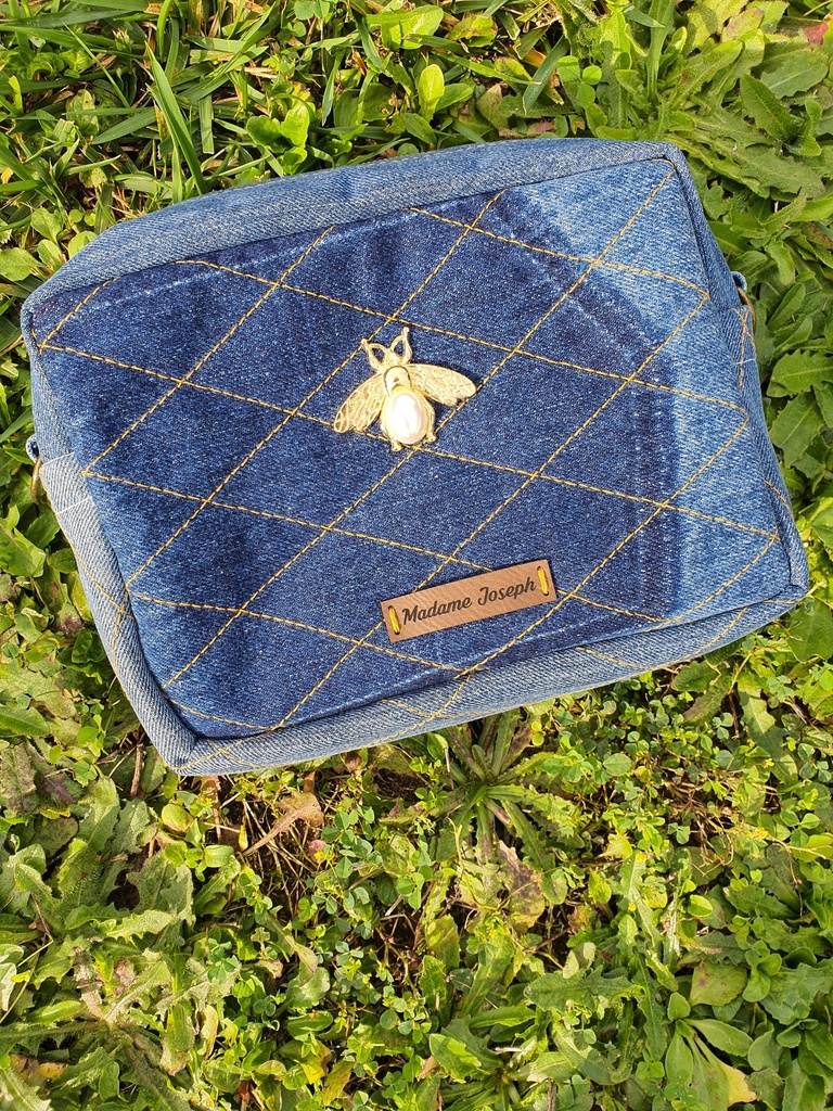 Pochette Abeille 1